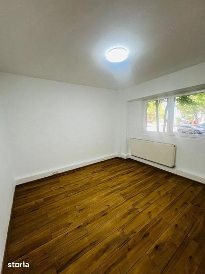 Apartament cu 4 camere decomandat în Tineretului