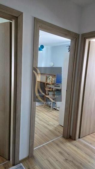 Apartament cu 4 camere decomandat în Tineretului