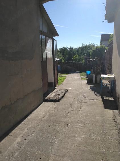 Casă cu 3 camere cu Teren 500 Mp în Bujac