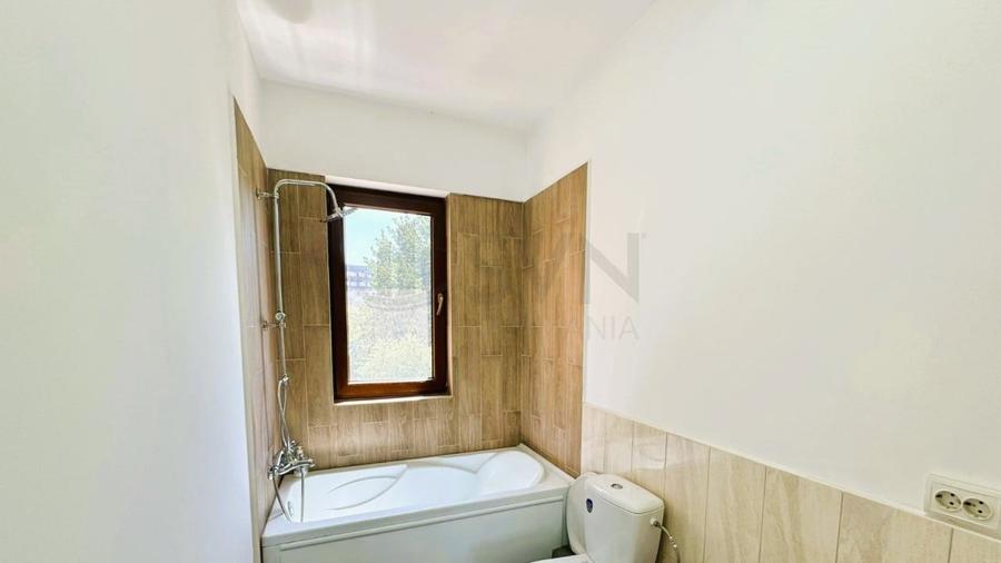 Apartament cu 4 camere semidecomandat, mobilat în Bucureștii Noi