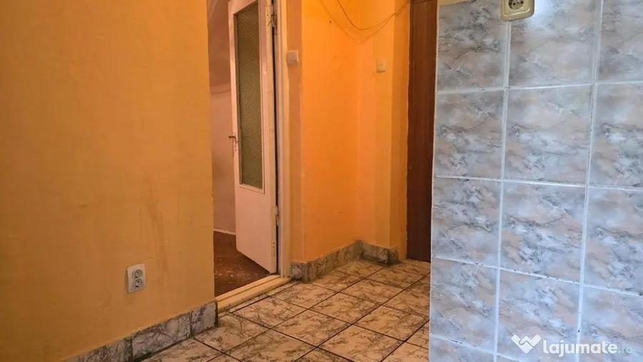 Garsonieră decomandată în Dacia
