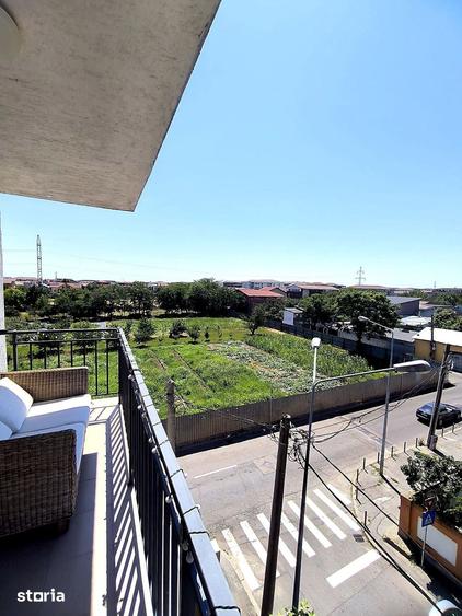 Apartament cu 2 camere decomandat în Apărătorii Patriei
