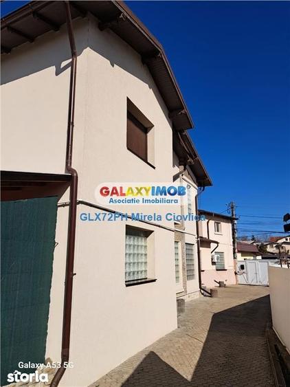 Casă cu 4 camere cu Teren 985 Mp în Central