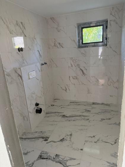 Casă individuală cu 4 camere cu Canalizare în Șura Mică