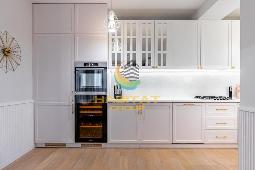 Apartament cu 3 camere semidecomandat, mobilat în Tineretului