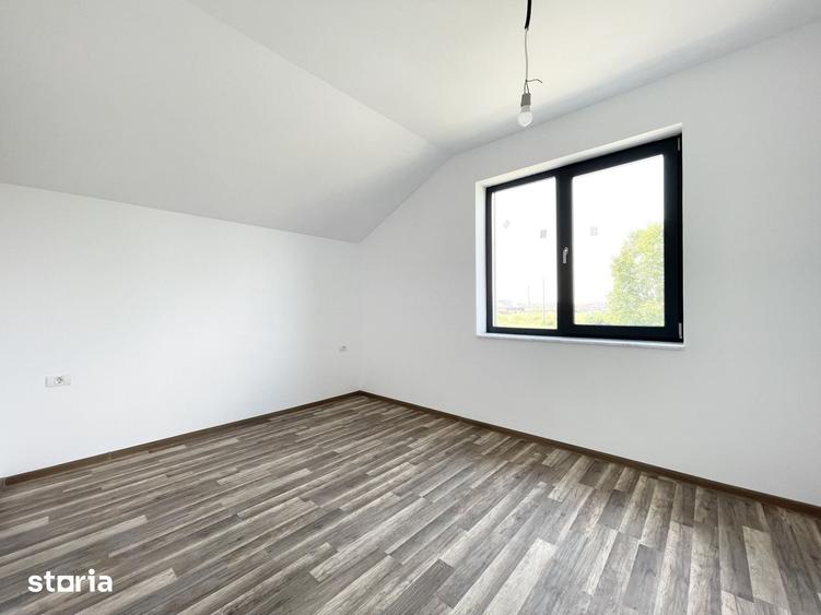 Casă cu 4 camere cu Teren 300 Mp în Central