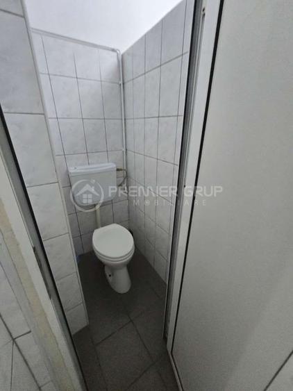 Spațiu comercial, de 60 mp, în Nicolina