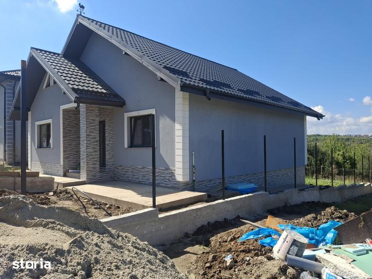 Casă cu 3 camere cu Teren 475 Mp în Bucium