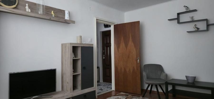 Apartament cu 2 camere semidecomandat în Giurgiului
