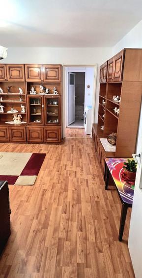 Apartament cu 2 camere semidecomandat în Popoveni