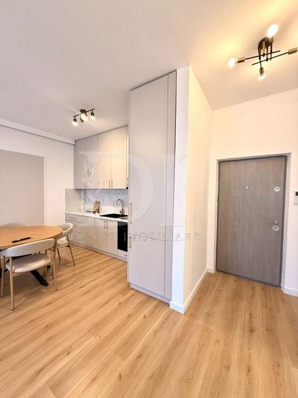 Apartament cu 2 camere semidecomandat în Florești