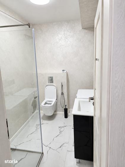 Garsonieră decomandată în Central