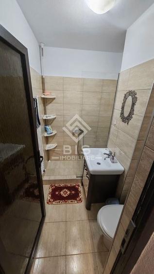 Garsonieră decomandată în Central