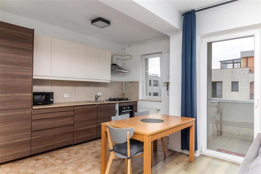 Apartament cu 2 camere semidecomandat în Bună Ziua