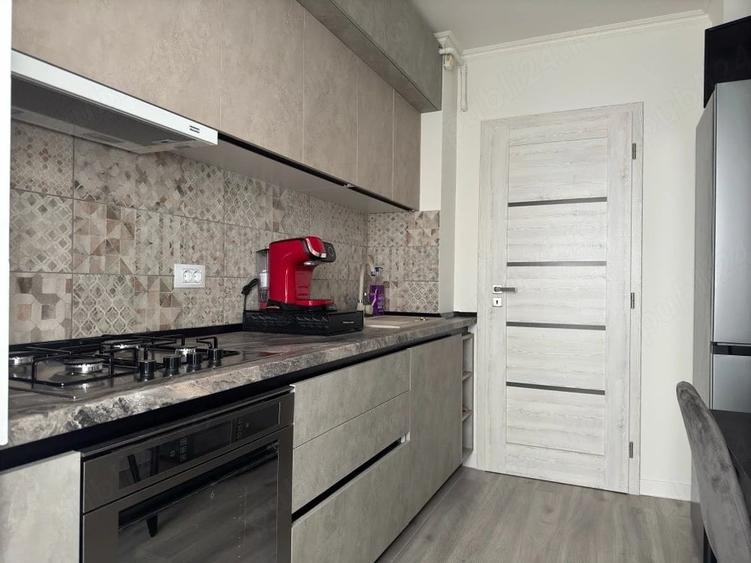 Apartament cu 2 camere decomandat, mobilat în Central