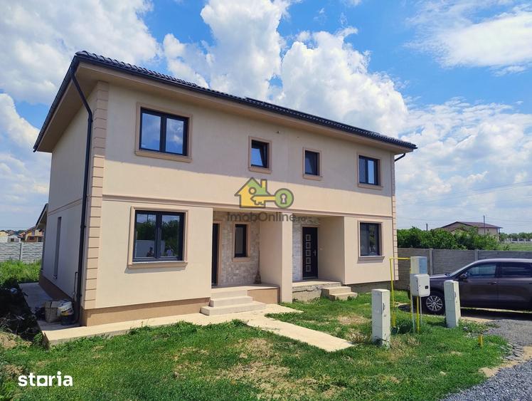Casă cu 4 camere cu Teren 300 Mp în Șag