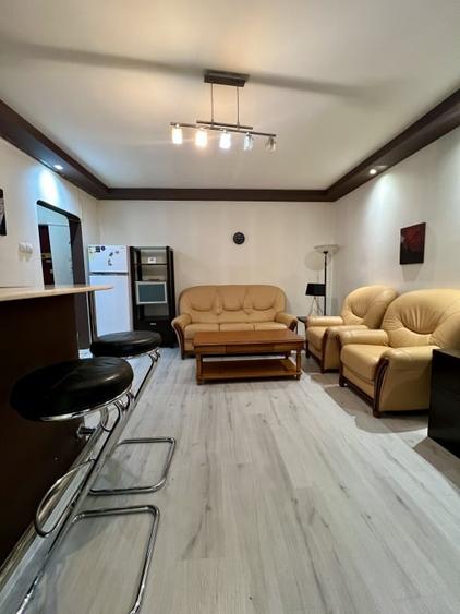 Apartament cu 2 camere decomandat, mobilat în Nerva Traian