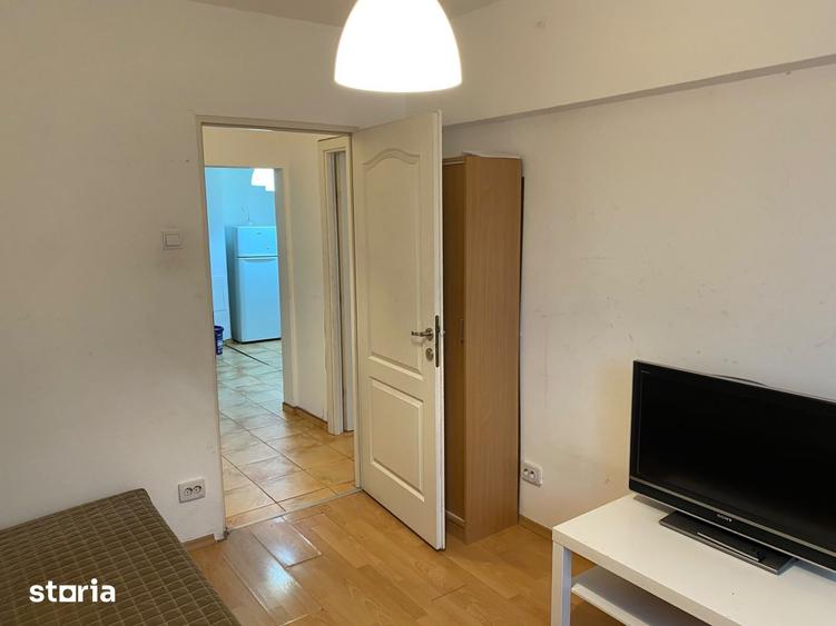 Apartament cu 3 camere decomandat, mobilat în Tineretului