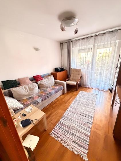 Apartament cu 3 camere decomandat, mobilat în Calea Călărașilor