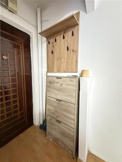 Apartament cu 2 camere nedecomandat în Podu Roș