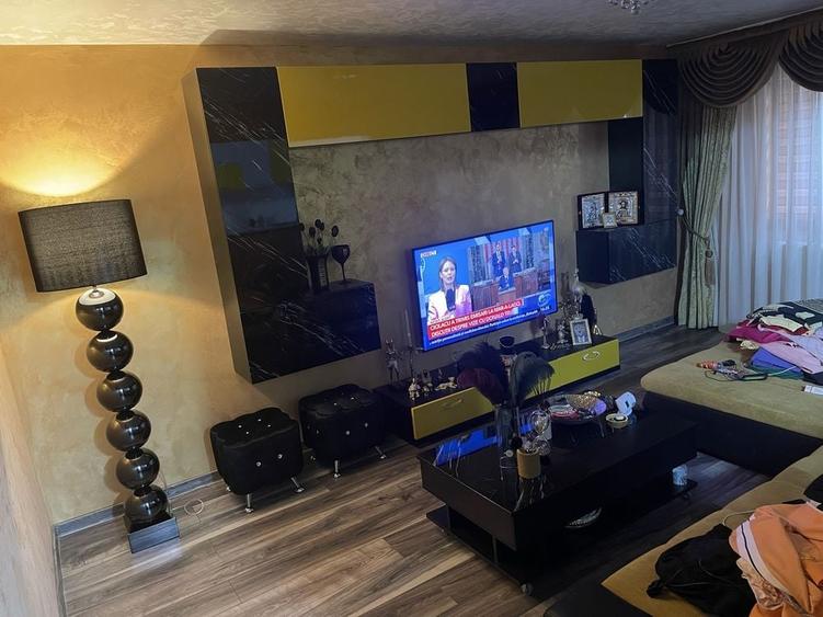 Apartament cu 3 camere în Buzaului