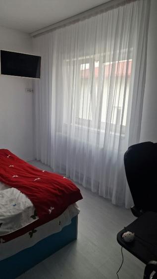 Casă individuală cu 4 camere cu Canalizare în Bălăceanca