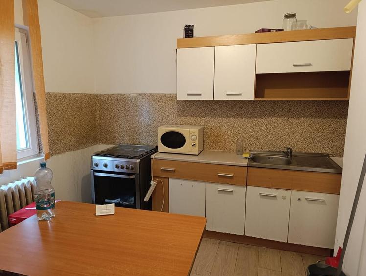 Apartament cu 2 camere în Florilor