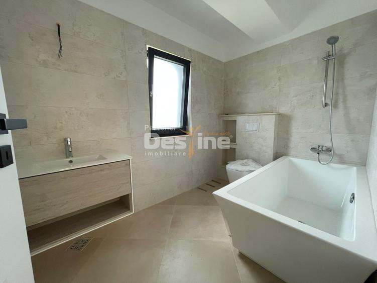 Casă individuală cu 4 camere cu Teren 400 Mp în Rahova