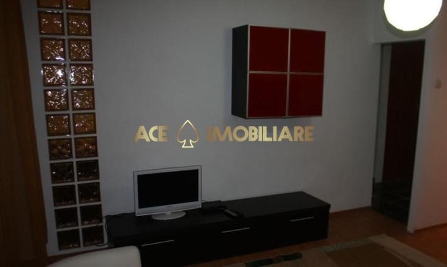 Garsonieră decomandată, mobilată în Tineretului