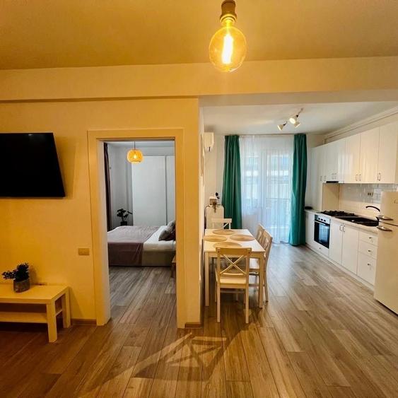 Apartament cu 2 camere decomandat în Central