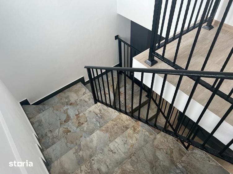 Casă cu 4 camere cu Teren 250 Mp în Ulmi