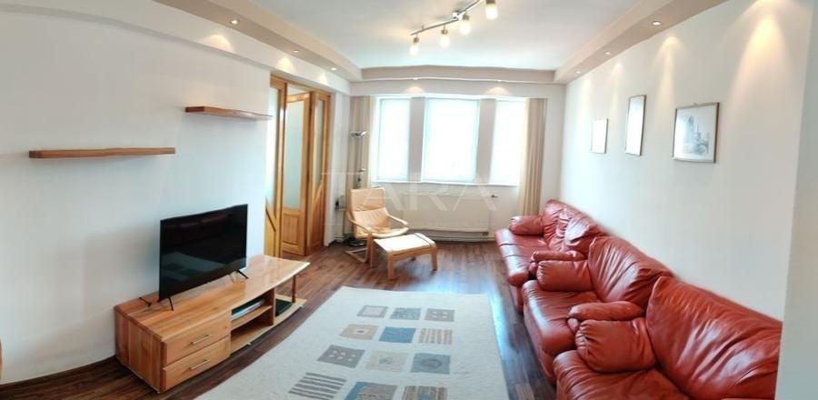 Apartament cu 4 camere decomandat, mobilat în Zorilor