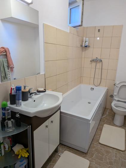 Apartament cu 2 camere decomandat, mobilat în Punctele Cardinale