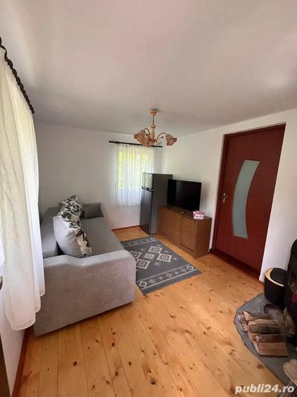 Casă cu 4 camere cu Teren 1500 Mp în Dobra