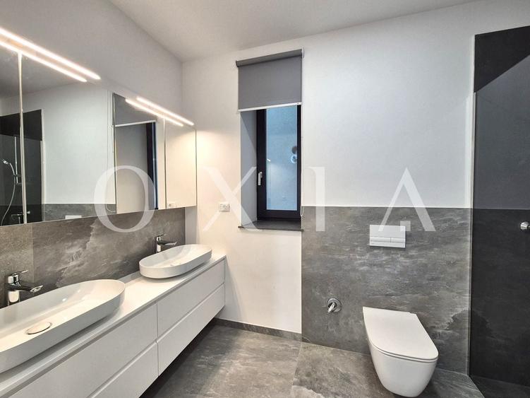 Apartament cu 3 camere decomandat, mobilat în Dumbrăvița