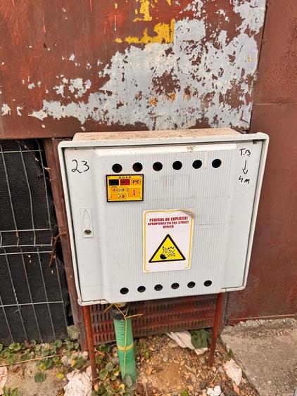 Casă individuală cu 1 camere cu Canalizare în Vest