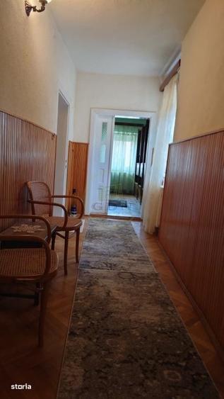 Casă cu 4 camere decomandat cu Teren 237 Mp în Central
