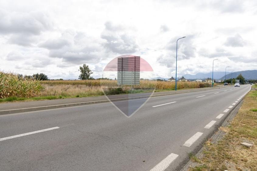 Teren Construcții intravilan de 2858 mp, în Bartolomeu