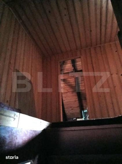 Casă cu 8 camere cu Teren 2584 Mp în Central