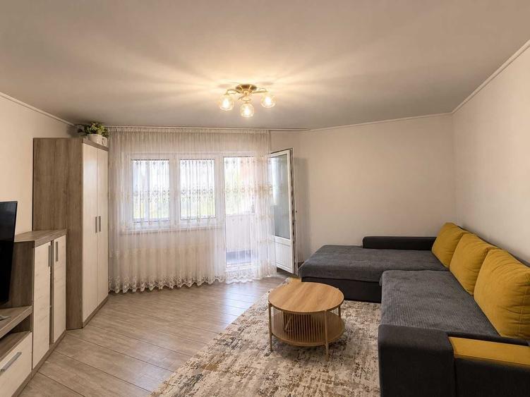 Apartament cu 2 camere decomandat în Gară