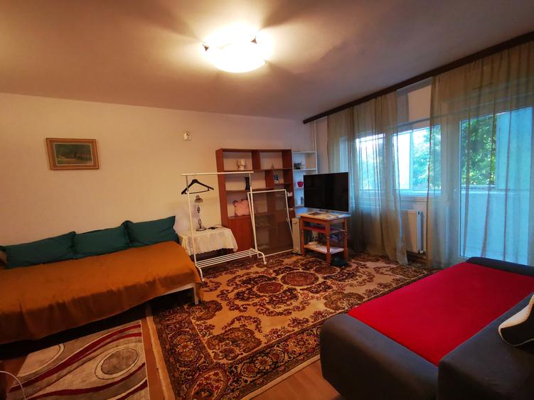 Garsonieră decomandată în Lujerului