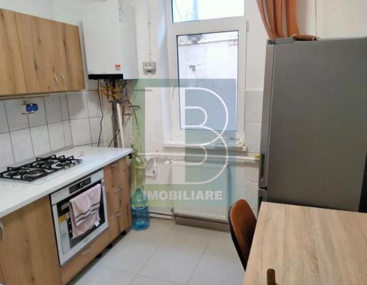 Apartament cu 2 camere decomandat, mobilat în Dacia