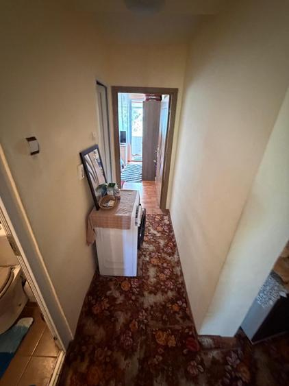Apartament cu 4 camere semidecomandat în Tomis Nord