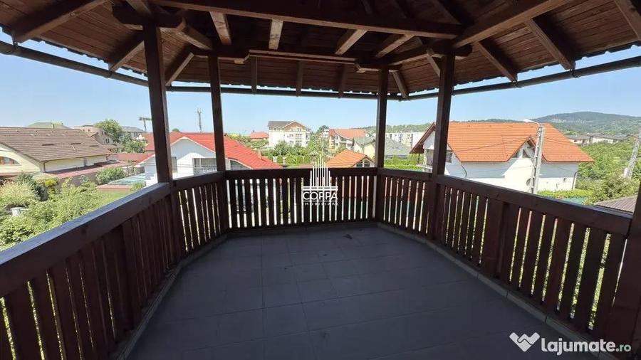 Casă cu 6 camere cu Teren 800 Mp în Central