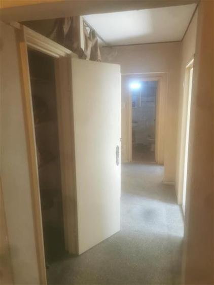 Apartament cu 3 camere decomandat în Alexandru Obregia