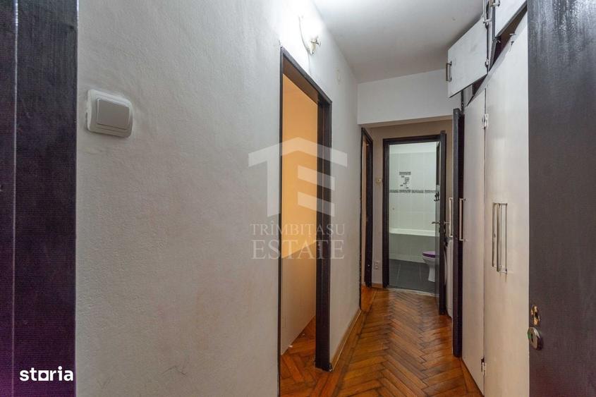 Apartament cu 3 camere semidecomandat în Mihai Bravu