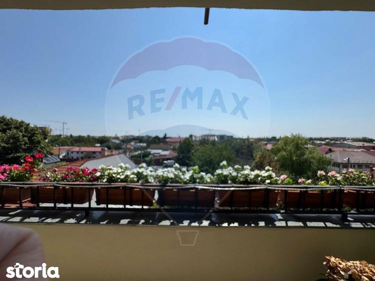Apartament cu 3 camere, mobilat în Prelungirea Ghencea