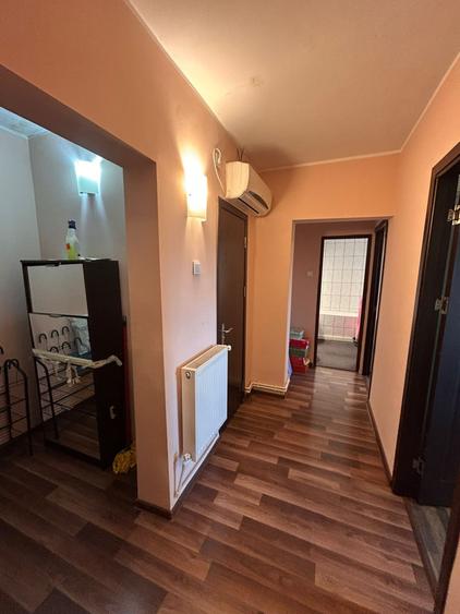 Apartament cu 2 camere decomandat, mobilat în Radu Negru