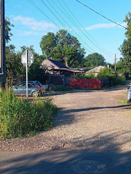 Casă cu Teren 700 Mp în Dealu Viei