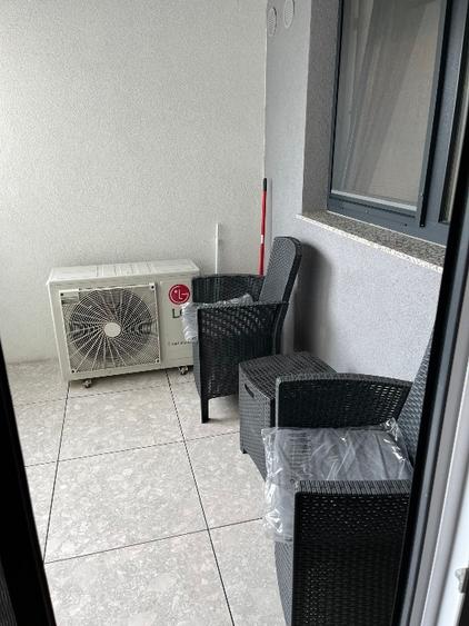 Apartament cu 3 camere decomandat, mobilat în Tineretului